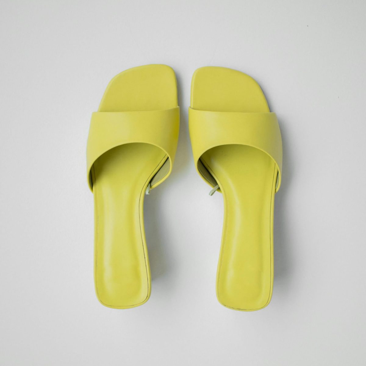 Slingback heeled sandals